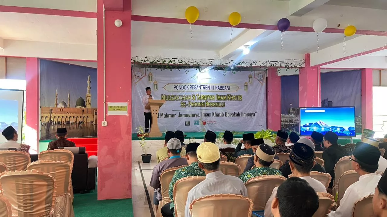Masjid sebagai Pusat Pembinaan Umat, Pj Sekda Bengkulu Tekankan Peran Strategis Imam dan Khatib
