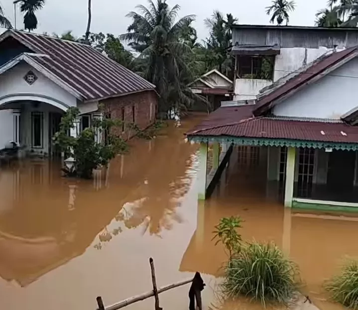 Banjir Menerjang 3 Desa di Benteng, Ratusan Warga Terdampak