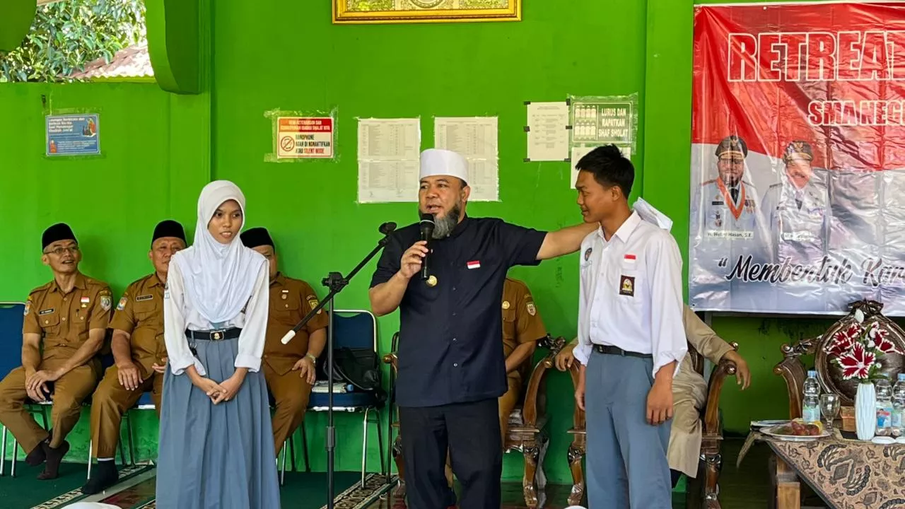 Retreat Merah Putih Pelajar Resmi Dimulai, Gubernur Helmi Hasan Dorong Pendidikan Berkarakter
