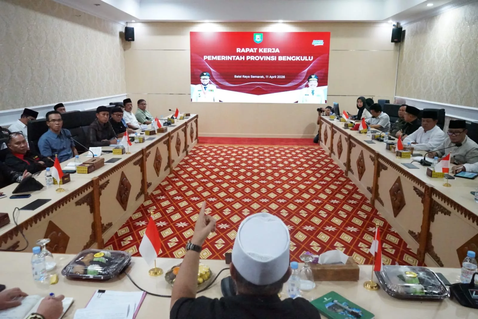 Gubernur Helmi Hasan Tegaskan Disiplin Kinerja OPD, Dorong Pelayanan Maksimal hingga Desa
