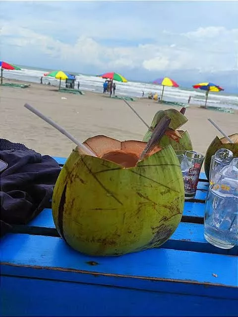 Kelapa Muda di Pantai Panjang Dibatasi Rp12 Ribu Selama Libur Lebaran