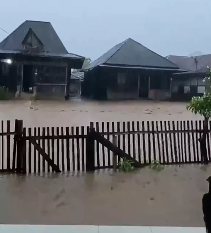 Diguyur Hujan Deras, Sejumlah Wilayah di Lebong Dikepung Banjir