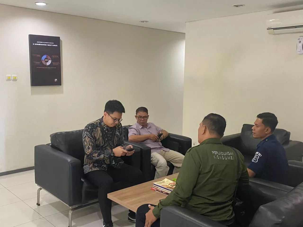 Rekening Diduga Diblokir Sepihak, LPK-RI Geruduk Bank Mandiri Bengkulu! Nasabah Klaim Rugi Puluhan Juta