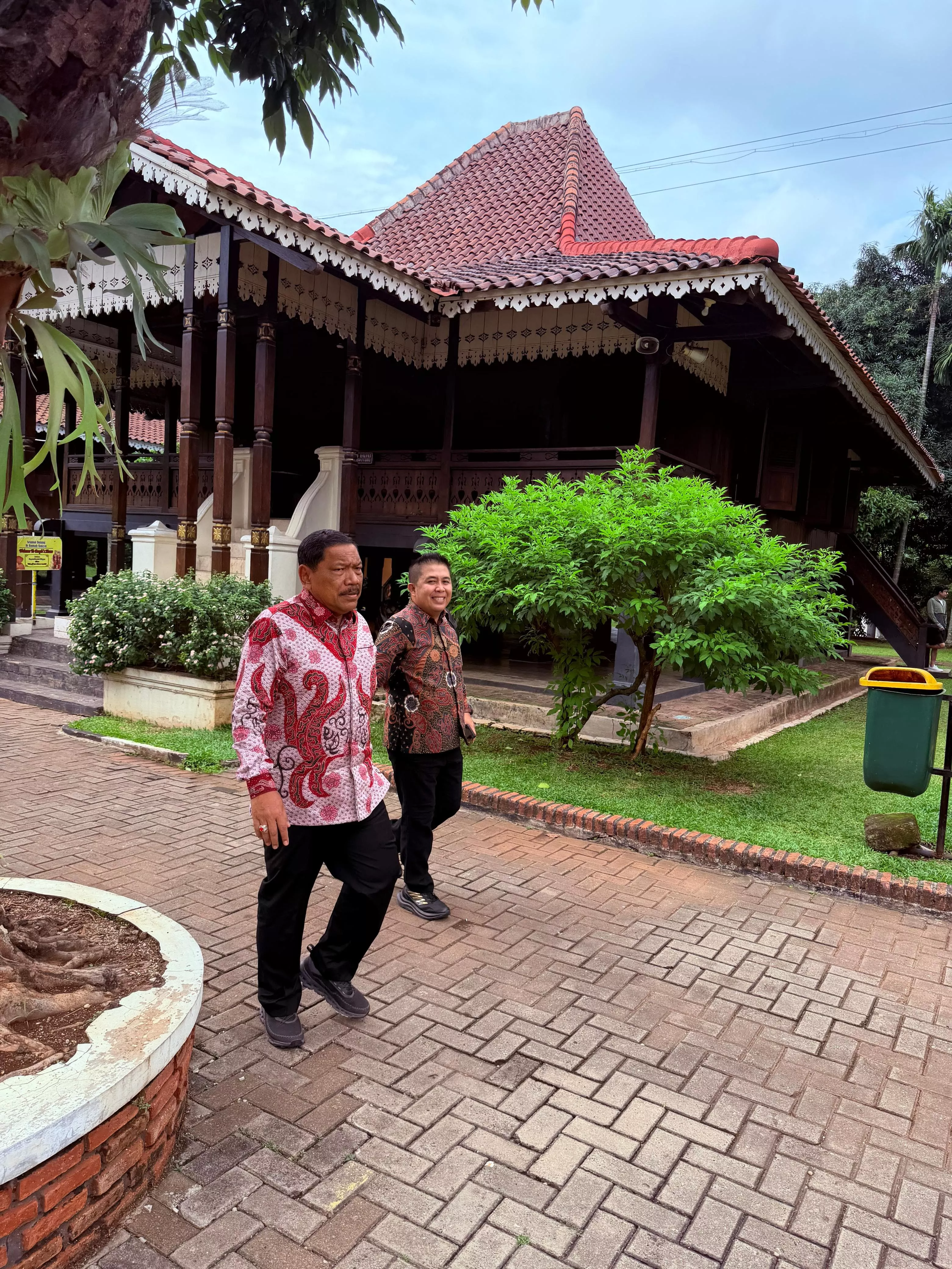 Wagub Mian Sidak Anjungan Bengkulu di TMII, Soroti Perawatan dan Fungsi Promosi Daerah