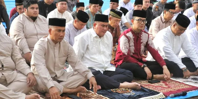 Sholat Id di Mapolda Bengkulu, Momentum Kedekatan Polisi dan Masyarakat