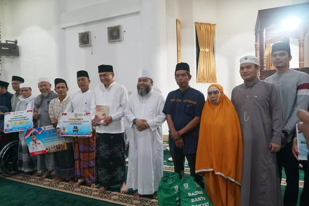 Safari Ramadan di Taba Penanjung, Gubernur Helmi Hasan Tegaskan Infrastruktur dan Bantuan Sosial Jadi Prioritas
