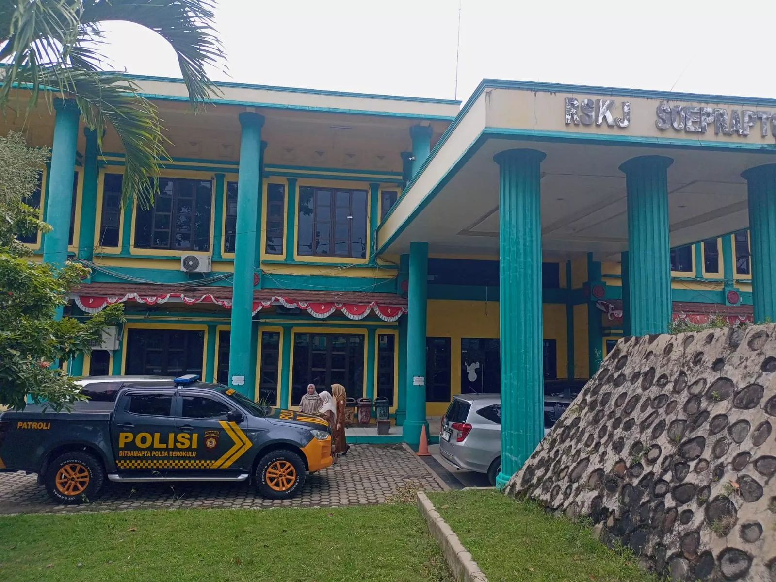 Mendadak Digerebek! Polda Bengkulu Geledah RSKJ Soeprapto, Pegawai Panik Berhamburan