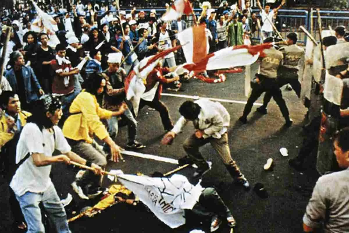 12 Mei dalam Sejarah: Dari Tragedi Trisakti hingga Hari Perawat Internasional