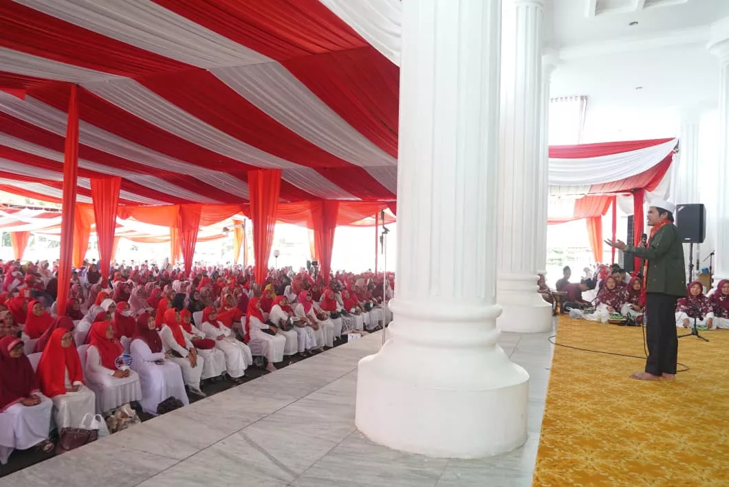 Tabligh Akbar Bersama Ustaz Ucay, Ribuan Jemaah Padati Balai Raya Semarak