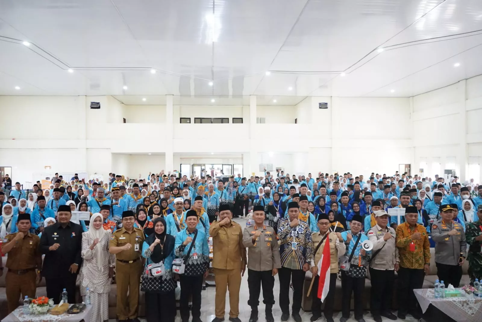 Wali Kota Bengkulu Ikut Naik Kloter Reguler! Wagub Mian Lepas 387 Calon Jemaah Haji dengan Pesan Menyentuh