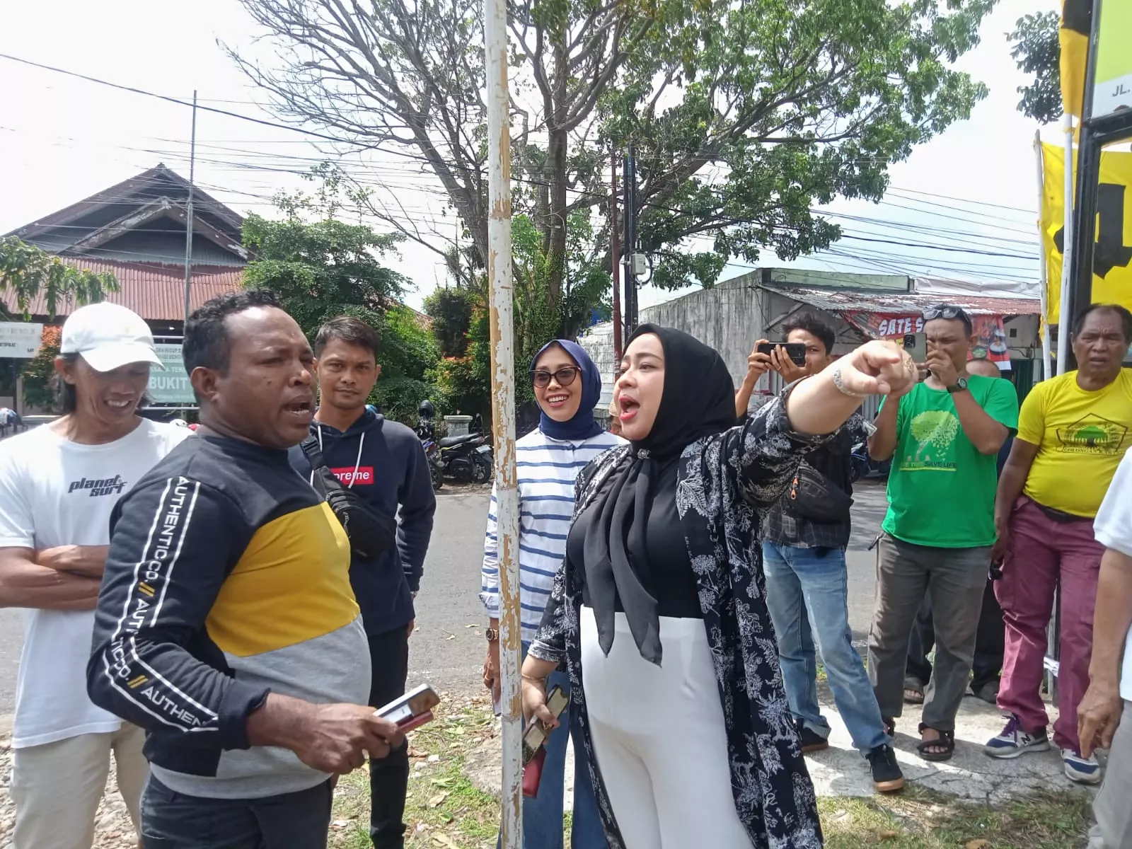 Golkar Bengkulu Bongkar Paksa Pagar Sengketa, Adu Mulut dengan Ahli Waris Nyaris Ricuh
