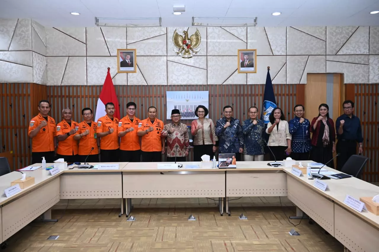 Mendikdasmen dan Basarnas Teken MoU, Perkuat Edukasi Keselamatan Diri di Sekolah