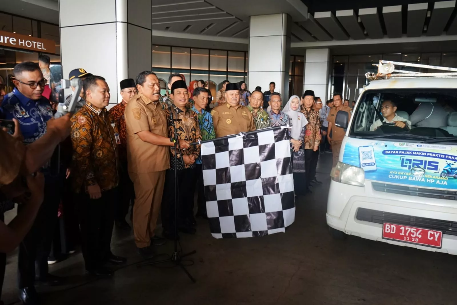 Launching Samling Digital, Warga Bengkulu Kini Bisa Bayar Pajak Non Tunai Lewat QRIS