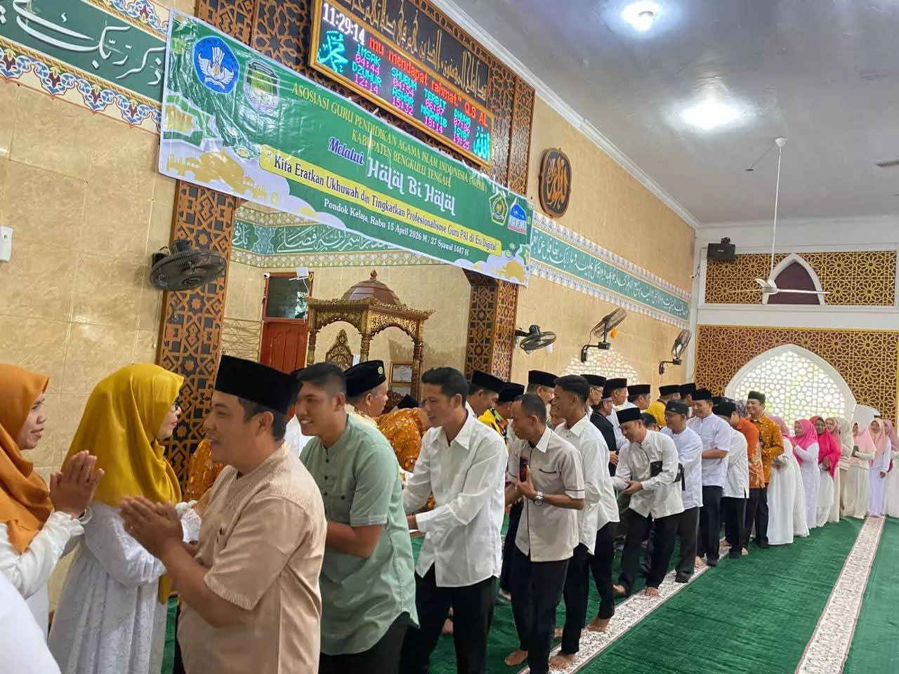 Halal Bihalal Penuh Haru! Bupati Bengkulu Tengah Kumpulkan 205 Guru PAI, Pesan Ini Jadi Sorotan