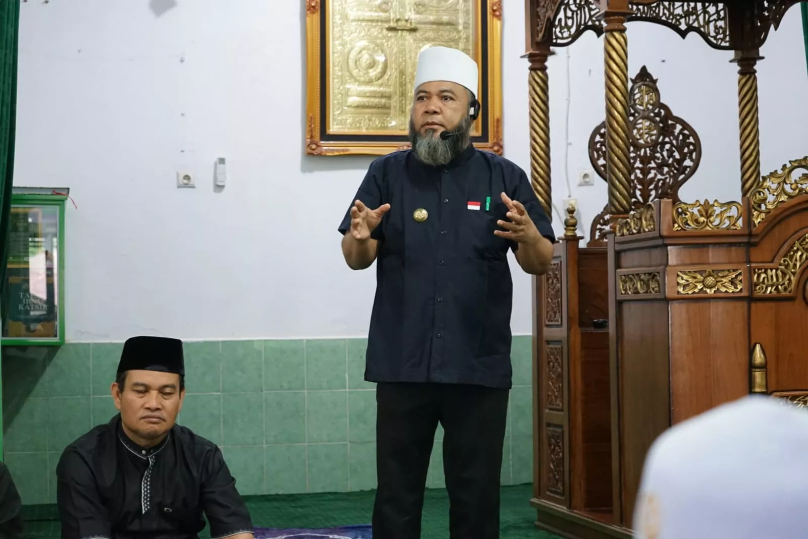 Tausiah di Masjid At Taqwa Simpang Air Muring, Gubernur Helmi Hasan Ajak Perbanyak Amal di Bulan Ramadan