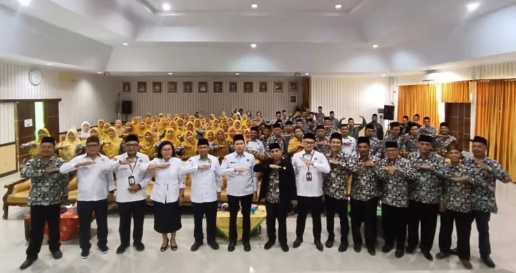 Kakanwil Kemenag Bengkulu Kumpulkan 395 Penyuluh, Tegaskan Peran Penting Jaga Kerukunan dan Deteksi Dini Konflik