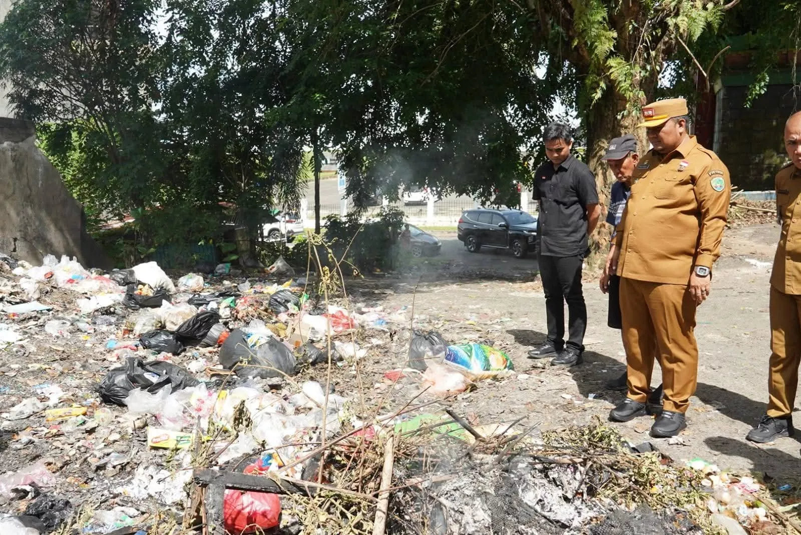 Wawali Tinjau Sampah Berserakan: Pengelolaan Sampah Dievaluasi