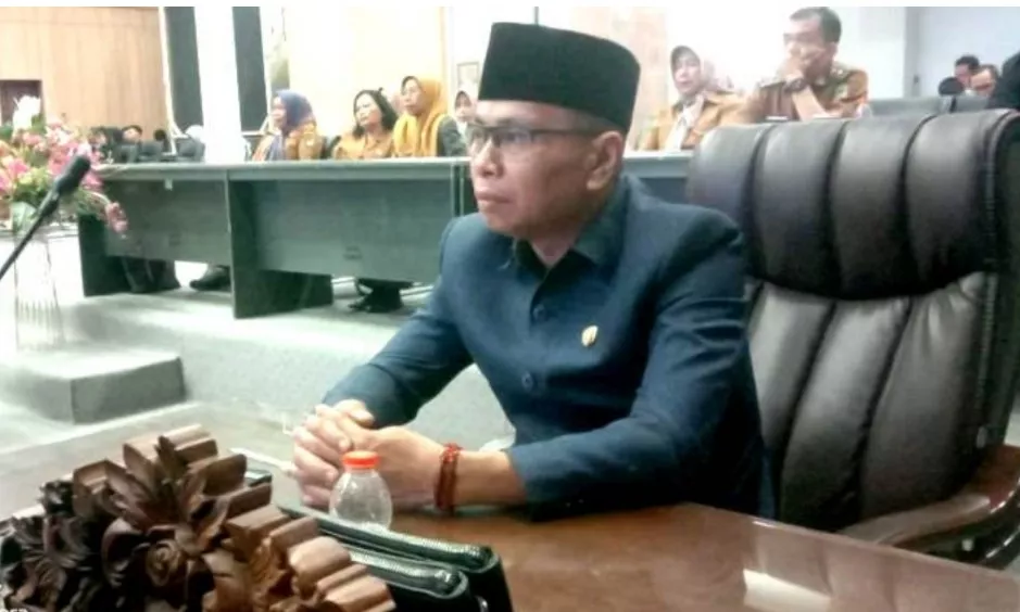 DPRD Apresiasi DKPP Bagikan Sayuran Hidroponik Kepada Masyarakat