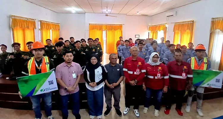 Tingkatkan SDM Tenaga Kerja Lokal, Pemkab Barito Utara Gelar Pelatihan Operator Excavator dan Dump Truck 