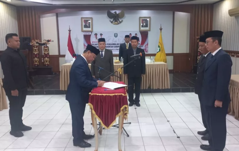 Bupati Kotim Rombak Jabatan Strategis, Sejumlah Pejabat Eselon Dilantik