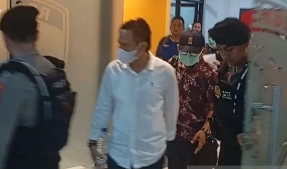 Gerombolan Pejabat Cilacap Terjaring OTT KPK Sampai di Jakarta, Begini Penampakannya