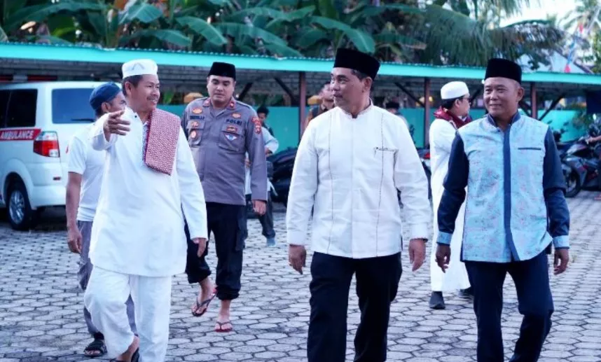 Pengembangan Sarana Ibadah, Bupati Barito Utara Serahkan Hibah Rp 3 Miliar