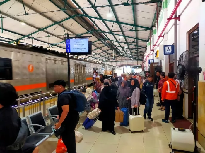 Pemesanan Tiket KA Angkutan Lebaran 1447 H, Hingga H-4 Sudah Dapat Dipesan, Daop 7 Madiun Tembus 19.110 Pelanggan