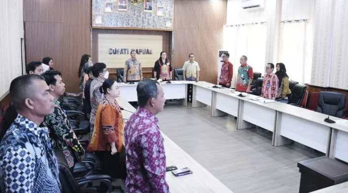 Sekda Kapuas Pimpin Evaluasi Kinerja Perumdam Tirta Pambelom Triwulan IV