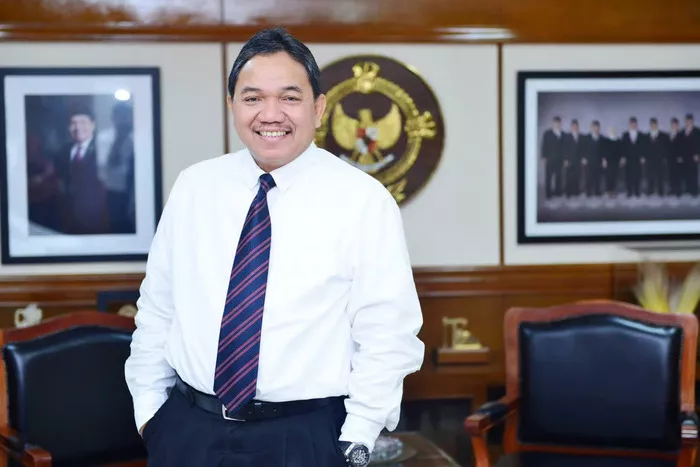 Profil Achsanul Qosasi: Rekam Jejak dan Peran di Dunia Pemerintahan