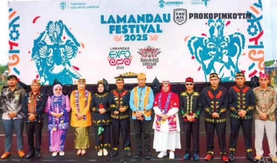 Wabup Kotim Apresiasi Festival Babukung Lamandau 2025