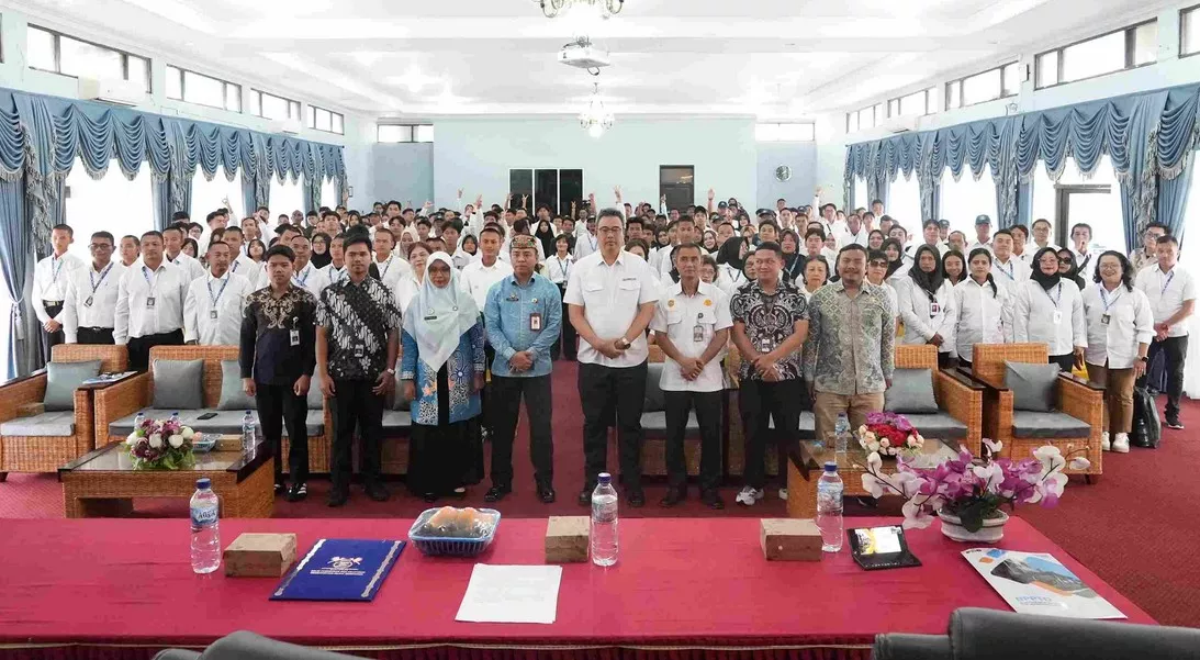 Kadishub Kalteng Tutup DPM 2026, 300 Peserta Diklat Transportasi Kalteng Dinyatakan Lulus