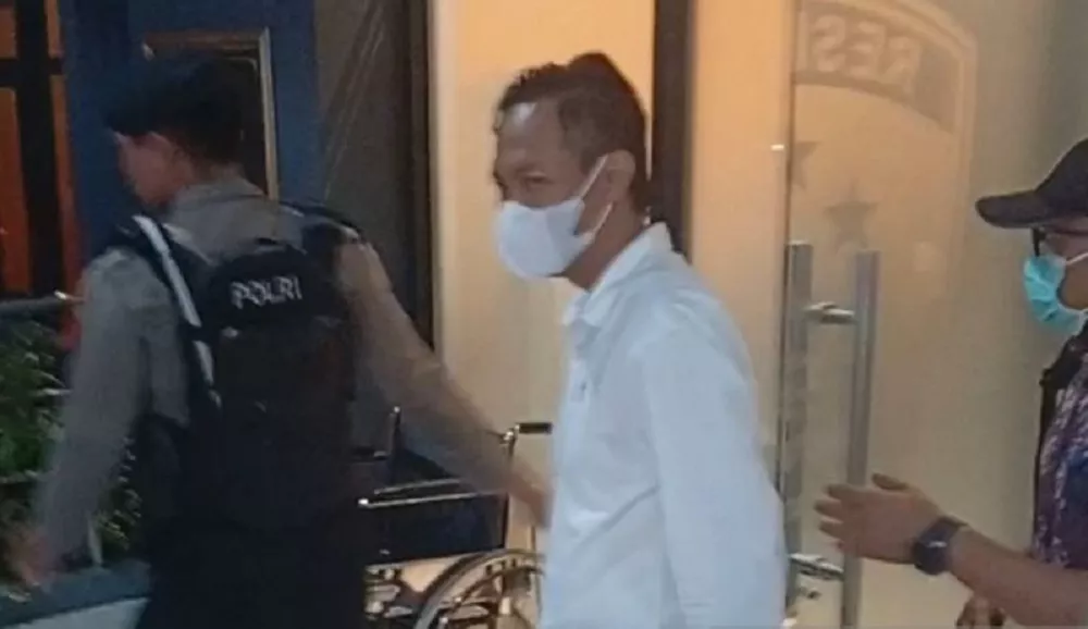 Nama Kapolresta Cilacap Ikut Tersenggol Kasus Pemerasan Bupati Syamsul, Ada Apa Ya?