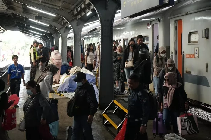 Libur Imlek Masih Berlanjut, Sisa Tiket di Daop 9 Jember Masih Tersedia untuk Beberapa Rute