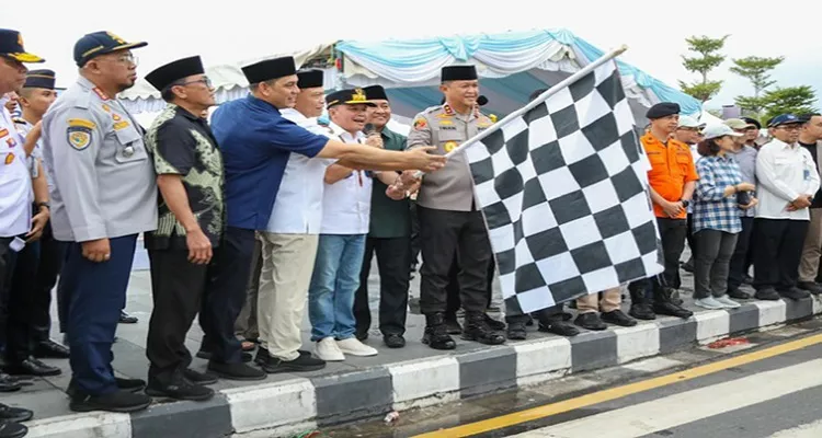 Gubernur Agustiar Sabran Lepas 18 Bus Mudik Gratis Lebaran