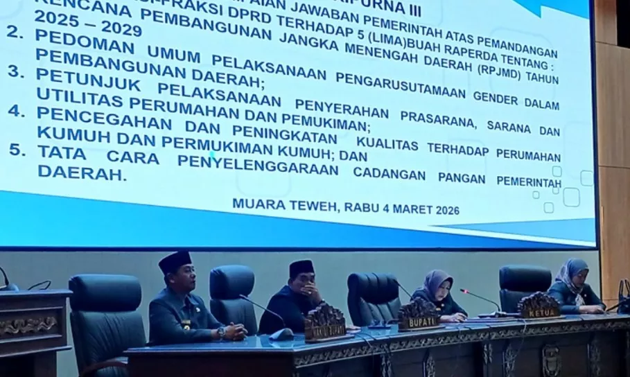 Paripurna Lanjutan, Bupati Shalahuddin Tegaskan Mekanisme PSU hingga Cadangan Pangan Darurat