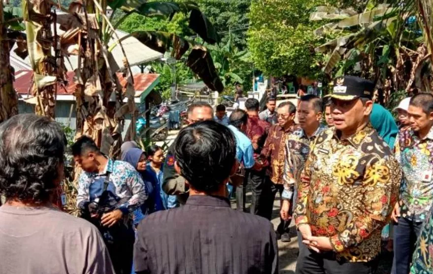 Bupati Shalahuddin Temui Korban Kebakaran, Bantuan Bangunan Rp28 Juta Disiapkan