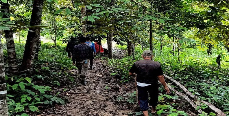 Sempat Tersesat 11 Km dalam Hutan, Warga Desa Sabuh Ditemukan Selamat