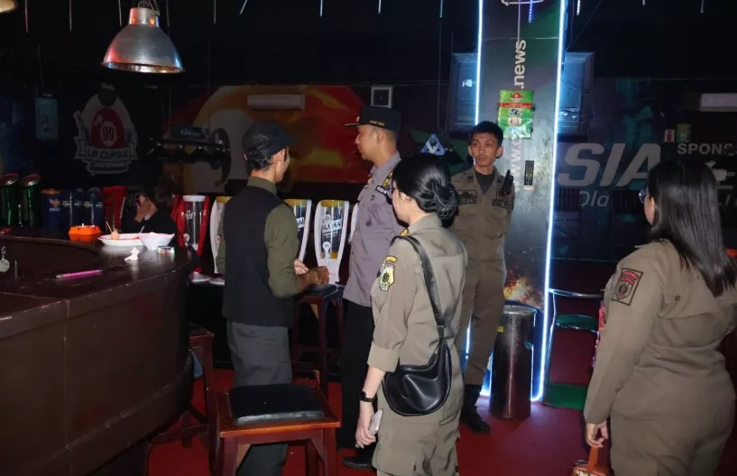 Operasi Ramadan, Satpol PP Palangka Raya Temukan Tiga Usaha Langgar Aturan