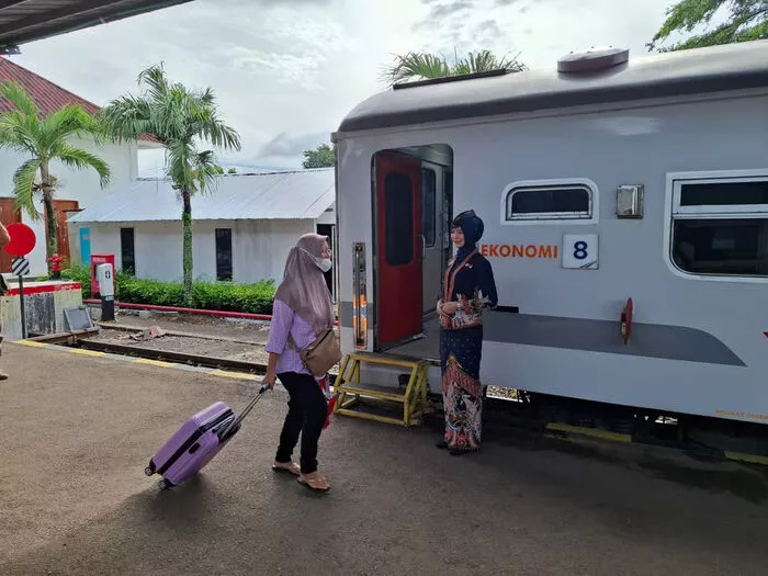 KAI Divre III Palembang Sediakan 17.980 Tempat Duduk Selama Libur Wafat Yesus Kristus