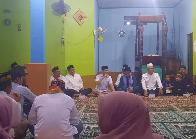 Safari Ramadan di Masjid Baitu Iman, Wali Kota Fairid Perkuat Silaturahmi dengan Warga