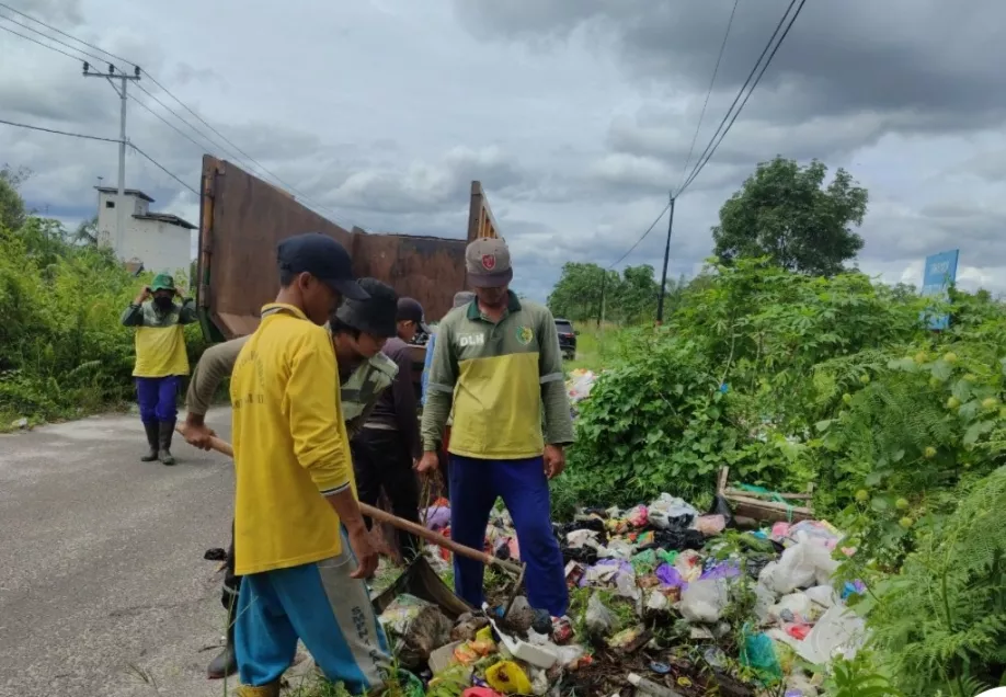 DLH Palangka Raya Intensifkan Edukasi Pilah Sampah, Warga Diingatkan Patuhi Jam Buang ke TPS