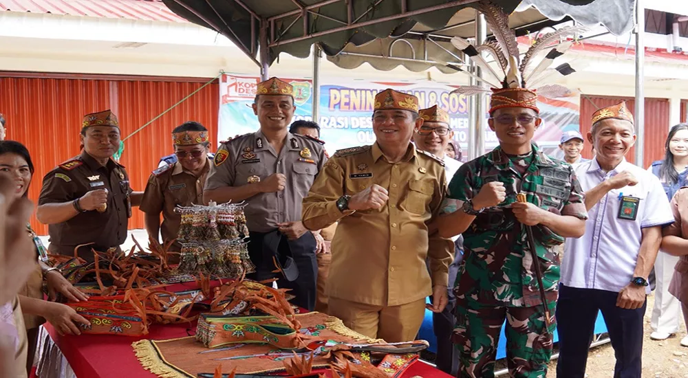Bupati Yamin Buka Pasar Murah dan UMKM Digelar Tandai Rampungnya Gerai Koperasi Merah Putih 