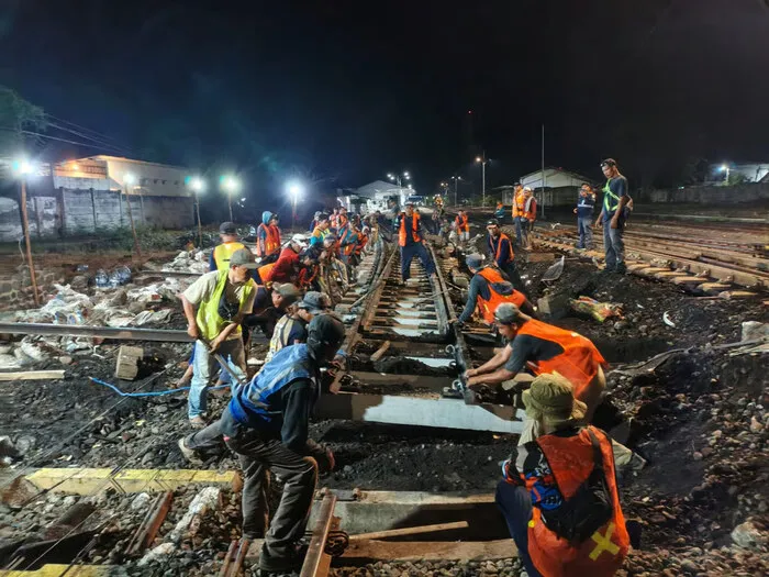 KAI Daop 9 Jember Perkuat Keselamatan Perjalanan KA melalui Upgrade Prasarana Sepanjang 2025