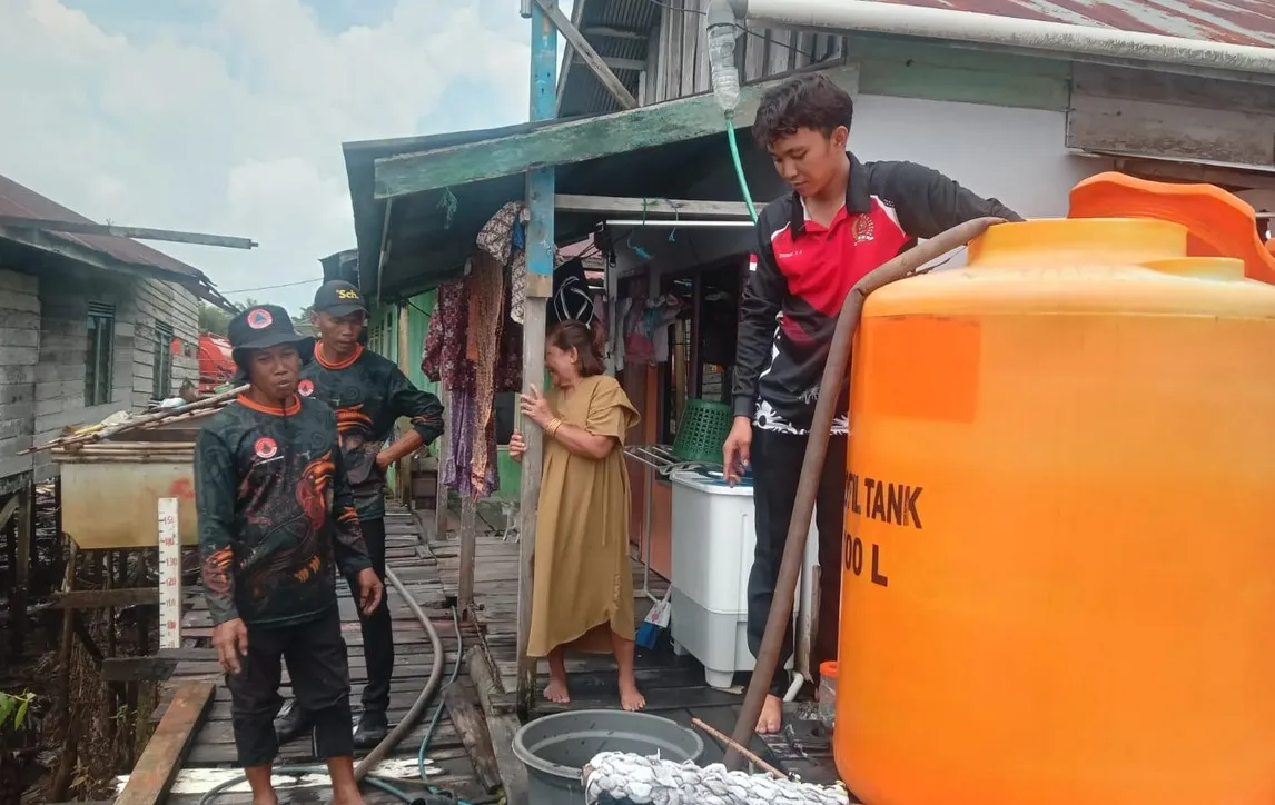 BPBD Kotim Salurkan 22 Ribu Liter Air Bersih ke Desa Bagendang Permai