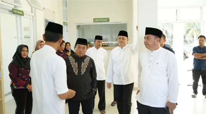 Bupati Kapuas Tinjau Bangunan Puskesmas Desa Sakata Bangun