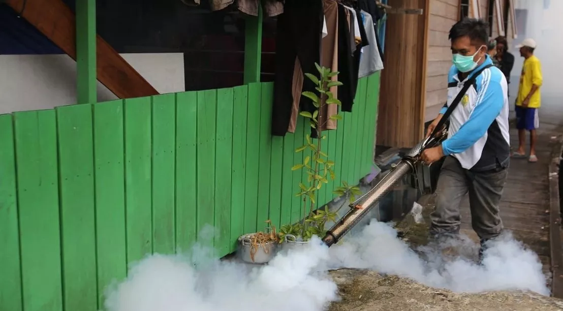 Kasus DBD Ditemukan, Puskesmas Bukit Hindu Gelar Fogging Siklus Kedua di Jalan Mendawai