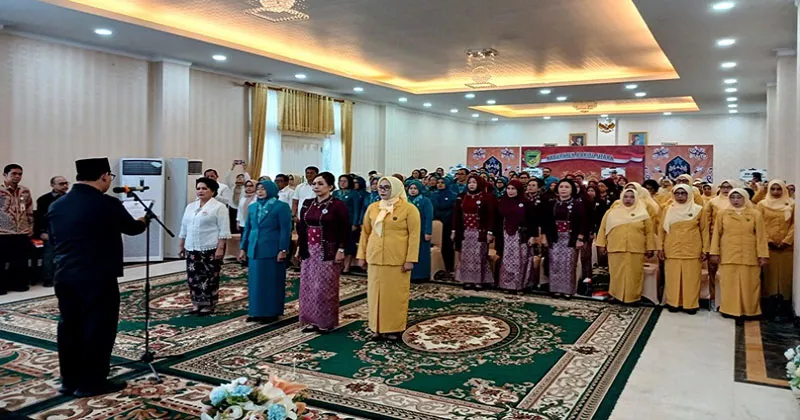 Bupati Shalahuddin Lantik Pengurus TP-PKK, GOW, PP PAUD Barito Utara