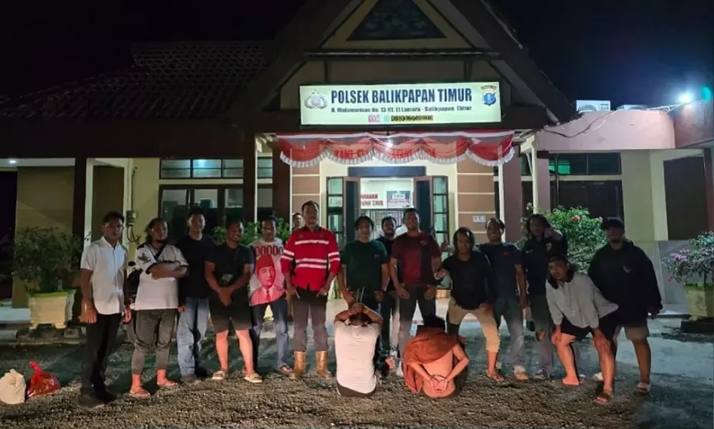 Lagi Happy di Lokalisasi, Pria Ini Dicokok Polisi, Ternyata......