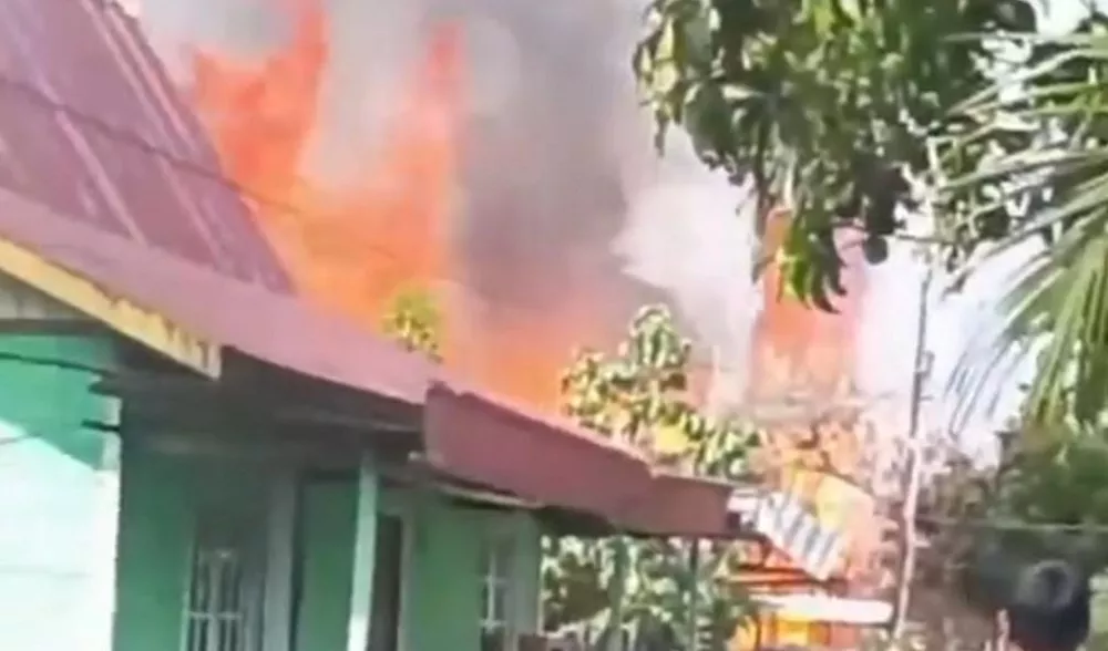 Tadi Pagi, Tiga Rumah Warga Batuah Kotawaringin Timur Ludes Dimamah si Jago Merah