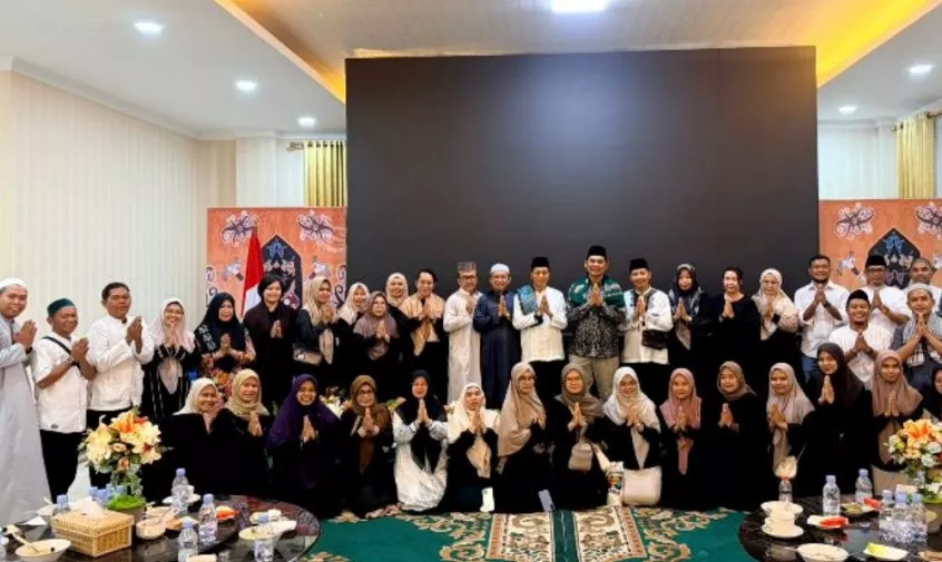 Shalat Tarawih di Rujab Bupati Barito Utara Perkuat Ukhuwah dan Nilai Spiritual